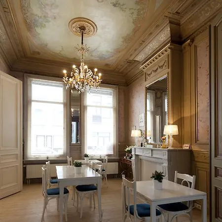 Bed & Breakfast Antwerp B&B 3*
