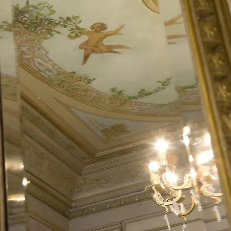 Antwerp B&B Bed & Breakfast 3*