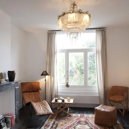Bed & Breakfast Antwerp B&B 3*