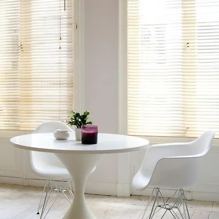 Bed & Breakfast Antwerp B&B 3*