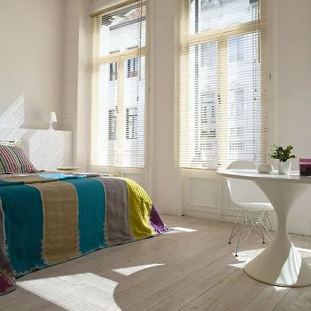 Bed & Breakfast Antwerp B&B 3*