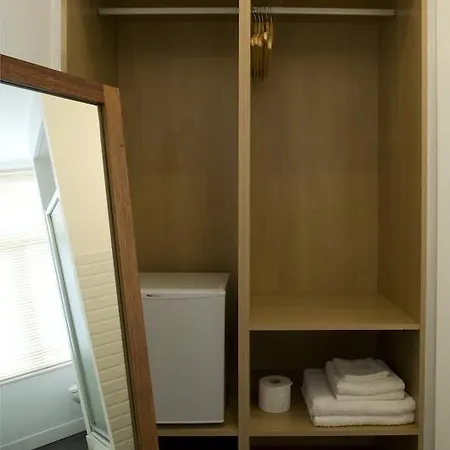 Alojamento de Acomodação e Pequeno-almoço Antwerp B&B 3*
